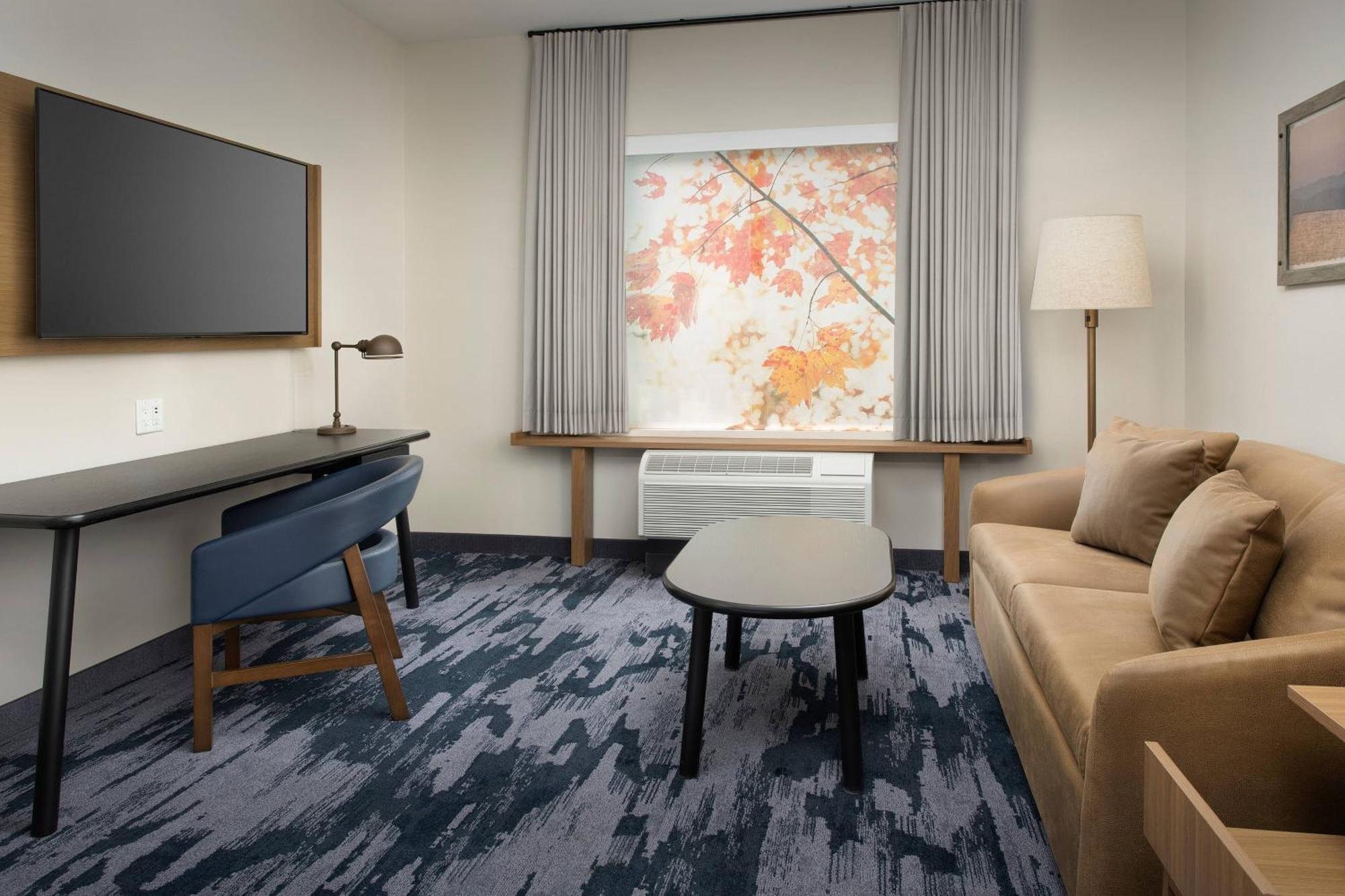Fairfield Inn & Suites By Marriott Santa Rosa ロナート・パーク エクステリア 写真