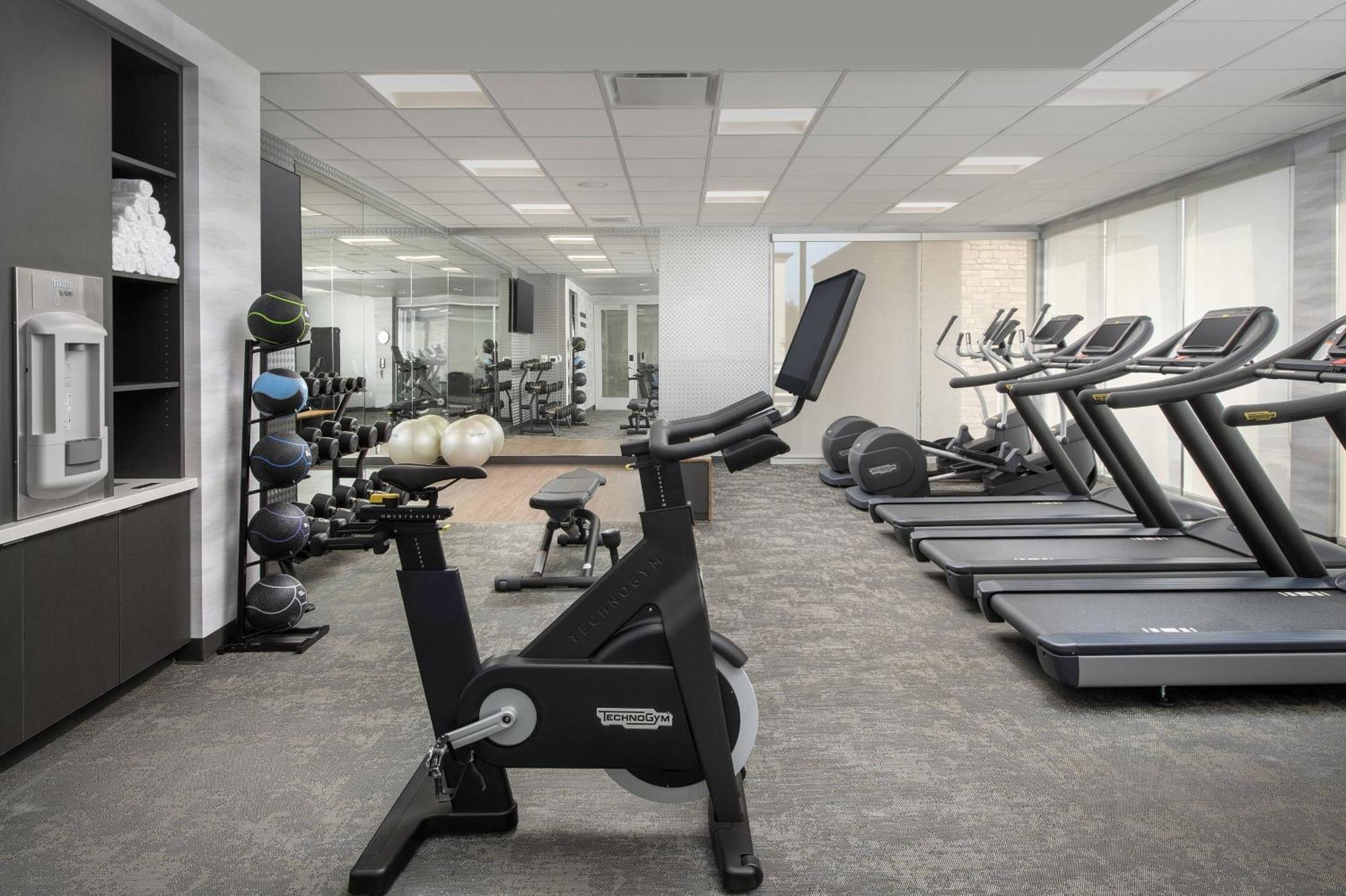 Fairfield Inn & Suites By Marriott Santa Rosa ロナート・パーク エクステリア 写真